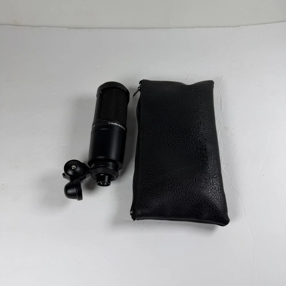 Audio-Technica AT2020 Cardioid Condenser Microphone with Mount & Pouch - B-15